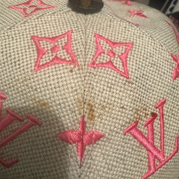 Designer Hat! - Picture 6 of 7